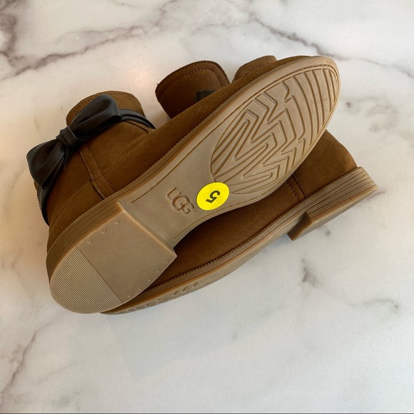 UGG Cognac Joanie Bow Faux Leather Bootie Kids Size 5 Womens Size 7 - Picture 11 of 16